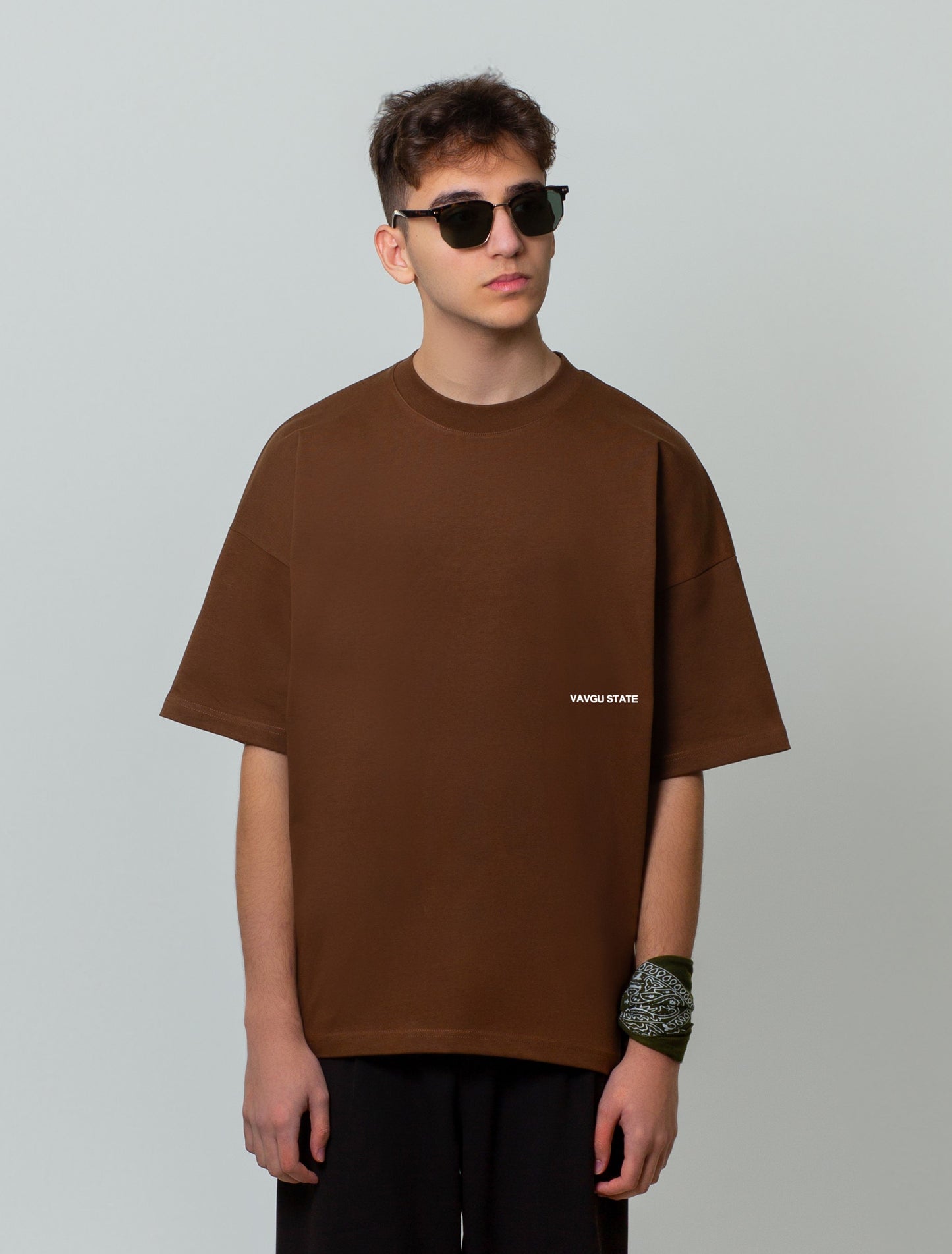 Contemporary Minimalism T-shirt / Kahverengi